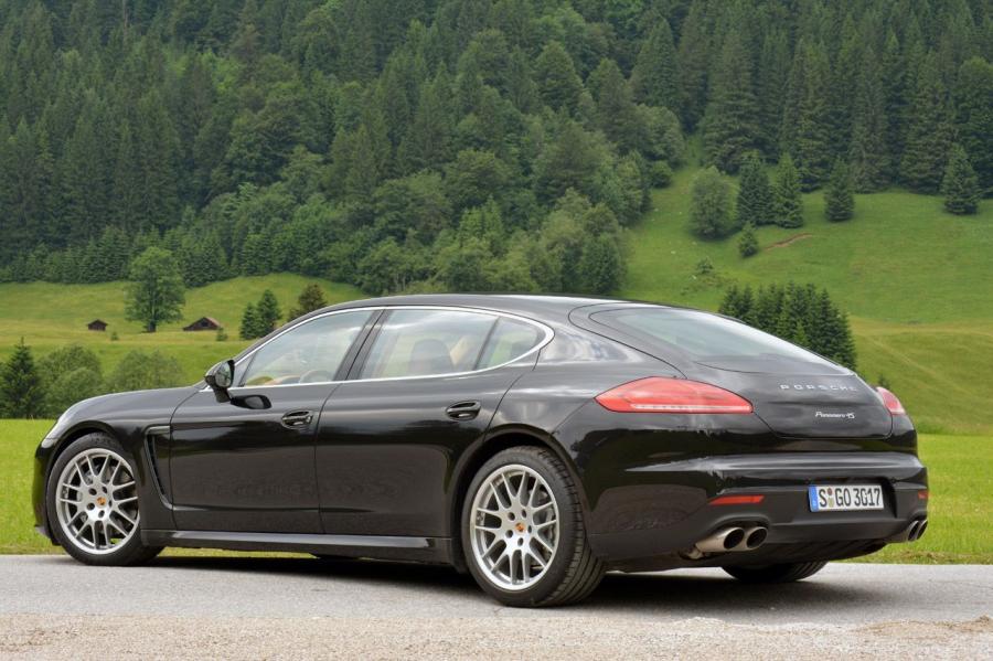  Porsche Panamera 4S Executive 2014 года  (фото 39 из 40)
